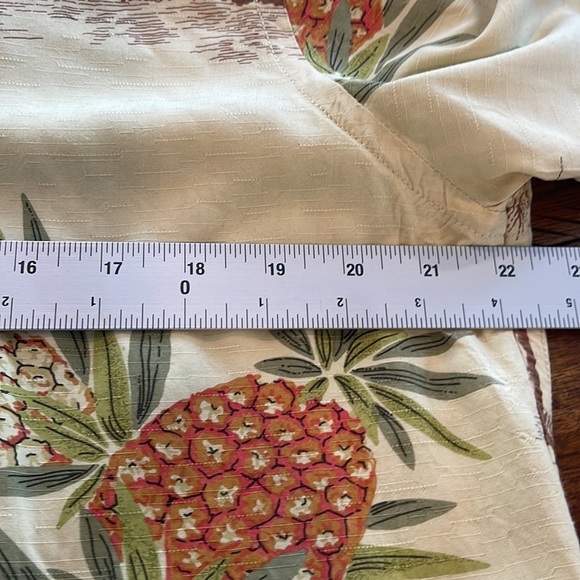 Tommy Bahama Vintage Relax Size M Hawaiian Pineapples - Picture 9 of 14